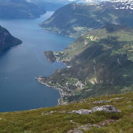 Holiday Valldal Ytterli/fjora Сasa de vacaciones *